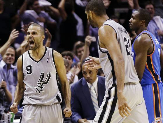 Tony Parker son saniyede bulduğu basketle Spurs'e maçı getiren isim oldu