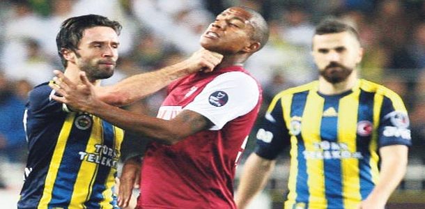 PFDK'dan Gökhan Gönül'e 3 maç ceza 1 pfdk dan gokhan gonul e uc mac ceza 1
