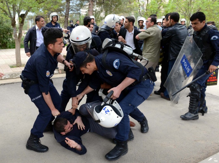 dicle universitesi olaylar