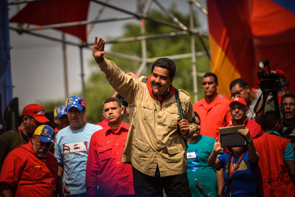 nicolas maduro miting