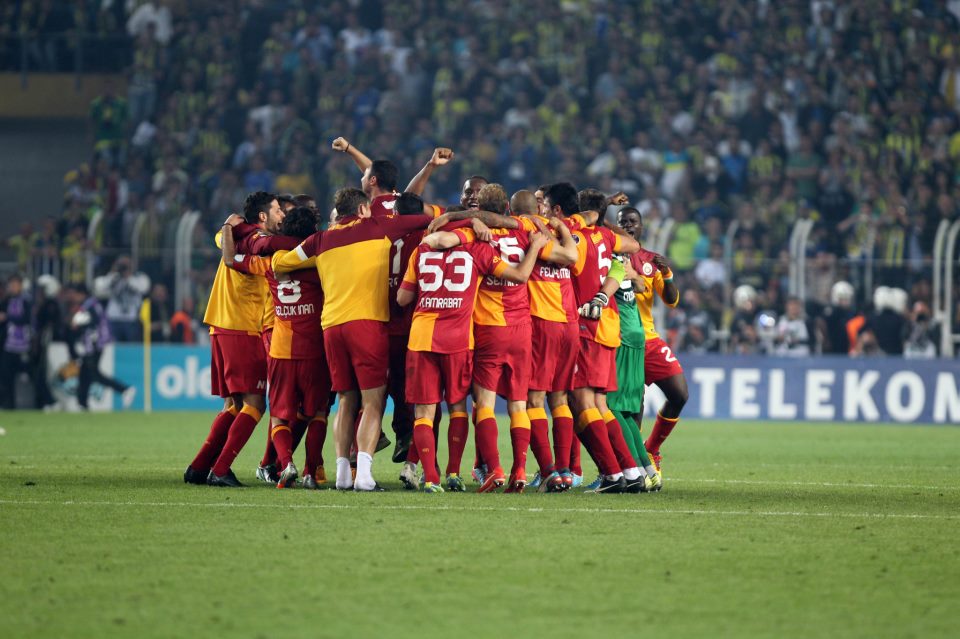 galatasaray kadikoy sevinc