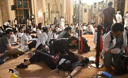 Müezzinin ifadesi ortaya çıktı: Din adamıyım, yalan söyleyemem camide içki içilmedi 1 dolmabahce cami 1