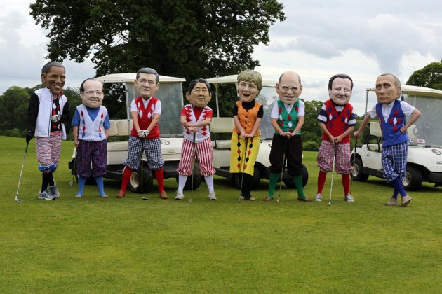 G8 Zirvesini golf oynayarak protesto ettiler 1 g8 protestosu golf