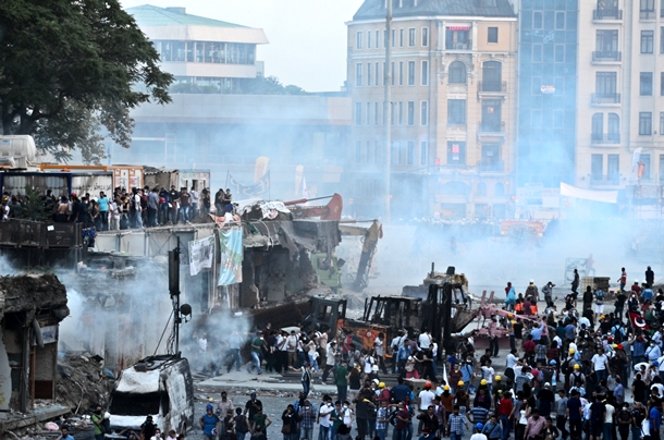 taksim meydani mudahale 472222