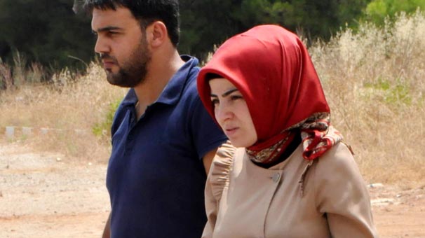 Antalya'da Hamile Öğretmene saldırı! 1 hamile ogretmene saldiri