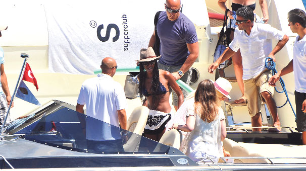 Naomi Campbell Türkiye'ye veda ediyor! 1 naomi campbell turkiye