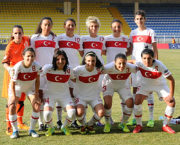 A Milli Kadın Futbol Takımı: İlk rakip İngiltere 1 Turkiye kadın milli takim