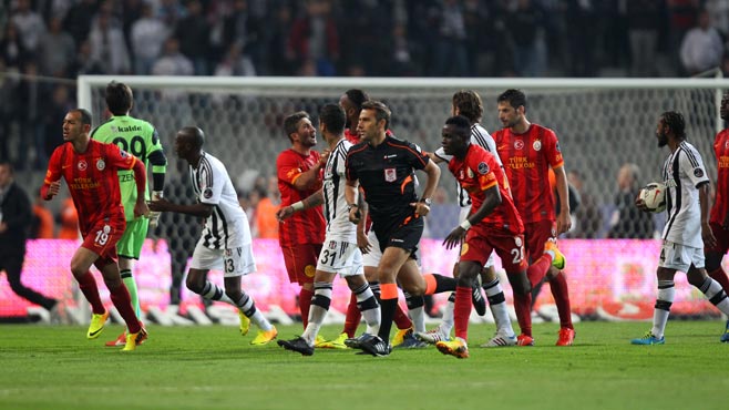 Beşiktaş'a Azerbaycan'da destek yürüyüşü! 1 besiktas galatasaray olaylari