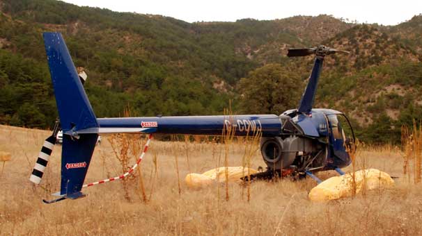 Ankara'da garip olay! Terk edilen helikopter yüzünden tarlasını ekemiyor! 1 helikopter bolu