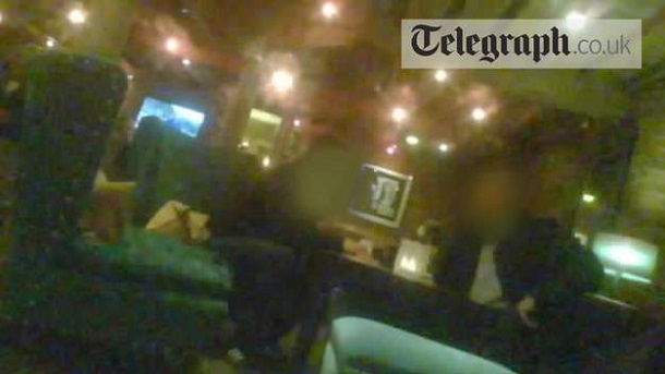 İngiltere'de şike skandalı! üçü futbolcu 6 kişi tutuklandı / Son Dakika Haberleri 1 UK Match Fixing Six People Arrested