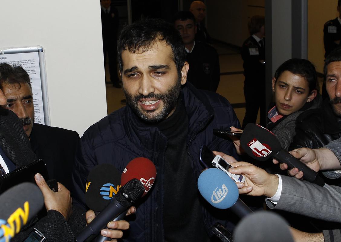 Barış Atay: Tarih hepinizi yazacak, medya patronlarını affetmeyecek (Video) 1 baris atay serbest1