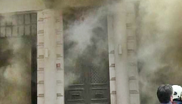 Son Dakika! Taksim'deki Rixos Pera Oteli'nde yangın 1