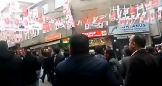 Okmeydanı'nda Kadir Topbaş'a yumurtalı protesto 1 kadir topbas yumurta