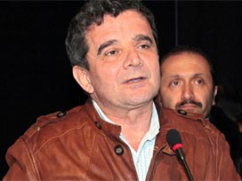 Mümtazer Türköne'ye Atatürk'e hakaretten hapis cezası 1 mumtazer turkone