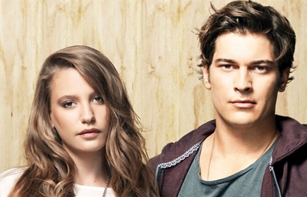 cagatay ulusoy serenay sarikaya