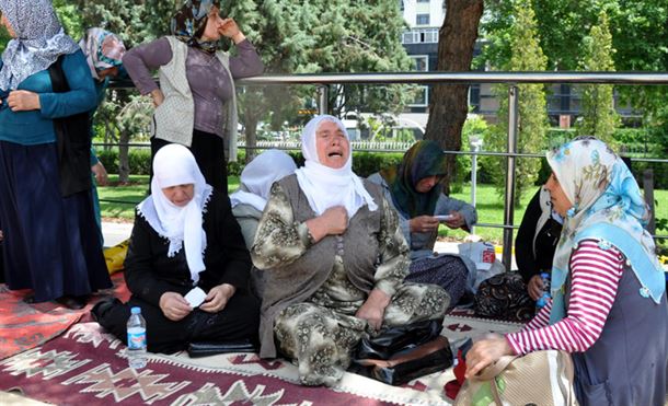 diyarbakir pkk oturma eylemi