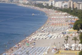 Antalya'ya 8 ayda 8 milyon turist geldi, artış sürüyor 1 Antalya Beach Park