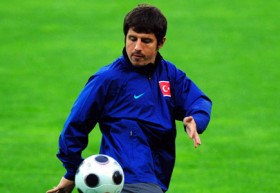 Emre Belözoğlu'dan Galatasaray'a suçlama! 1 EmreBelozoglu Milli