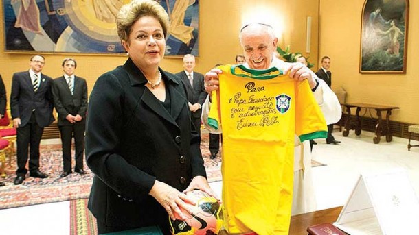 Katolik dünyasının liderine Brezilya forması! 1 Fifa 2014 Dünya Kupası maçları