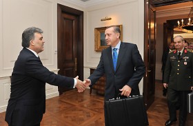 Sürpriz buluşma! Erdoğan ve Gül Huber Köşkü'nde 1 abdullah gul erdogan tokalasma1