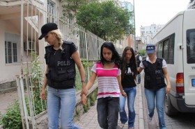 Adana'da 13 kişi adliyeye sevk edildi / Suçları Twitter'da paylaşımda bulunmak! 1 adana gezi parki gozalti