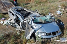 Afyon'da gurbetçiler kaza yaptı, 3'ü çocuk 5 kişi öldü 1 afyon cay kaza