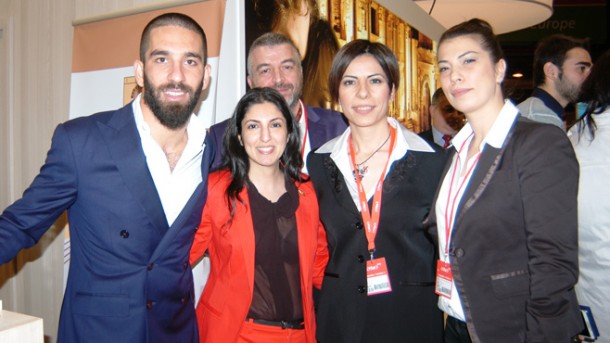 Arda Turan ve Adrian'dan Türkiye'nin tanıtımına destek 1 arda turan ispanya