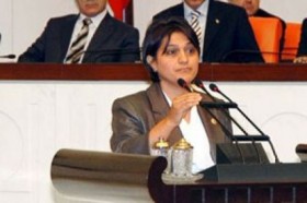 Bakan yardımcısının makam araca çalındı 1 askin asan