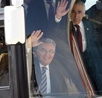 Van'da Deniz Baykal'a saldırı (Video) 1 baykal otobus e1270211167721