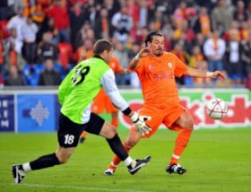 İtalya'da şok iddia: Galatasaray Bellinzona maçında şike yapıldı 1 bellinzona galatasaray