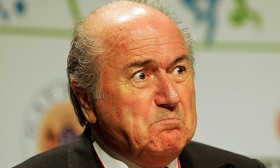 Futbolda bir devrim daha! Hakemler pozisyonları monitörden izleyecek 1 blatter