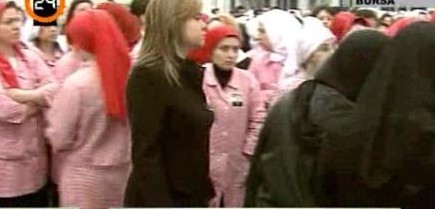 Özhan Canaydın'ın fabrikasında gözyaşı hakim (Video) 1 canaydin fabrika