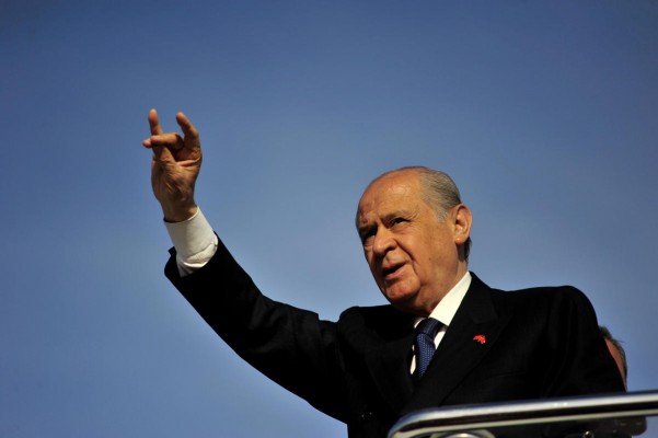 Bahçeli, Kılıçdaroğlu'nun bozkurt işaretini beğenmedi! "Burnu kesik BMC gibi" 1 devlet bahceli bozkurt bmc 92384722