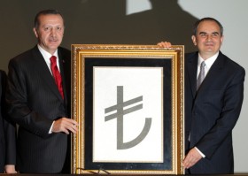 TL simgesinde tartışmalar bitmiyor! / "Benimki seçildi, Başbakan beğenmedi" 1 erdogan tl aa1