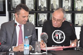 Erman Kunter imzaladı / Beşiktaş Haberleri 1 erman kunter imza