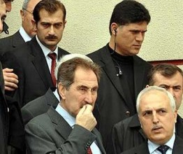 Ertuğrul Günay tiyatro müdürünü fırçaladı 1 ertugrul gunay firca