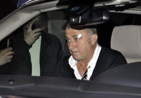 Fatih Terim imzayı attı / Galatasaray Haberleri 1 fatih terim araba