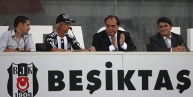 Guti imza töreninde taraftarları böyle coşturdu! 1 guti12 e1280256290678