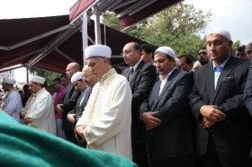 Sabri Ülker'in eşi Güzide Ülker toprağa verildi 1 guzide ulker cenaze