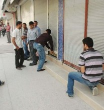 Van, Çukurca ve Şemdinli'de hayat durdu 1 hakkari kepenk