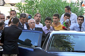 Hasan Iğsız serbest bırakıldı 1 hasan igsiz adliye cikis