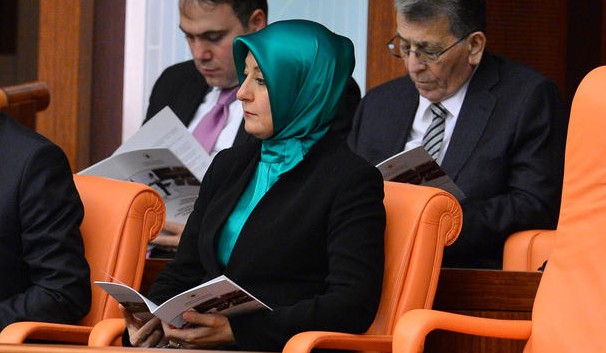 Hayrunnisa Gül ilk kez TBMM'de 1 hayrunnisa gul tbmm 9823472 e1380636840169