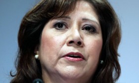 Çalışma Bakanı istifa etti 1 hilda solis