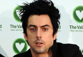 ian watkins cocuk tacizi