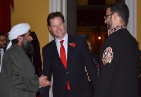 İngiltere Başbakan Yardımcısı Clegg, Müslüman toplum temsilcileriyle buluştu 1 ingiltere basbakan yardimcisi clegg