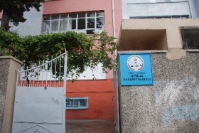 Hatay'da sınıf öğretmeni cinsel istismar suçlamasıyla tutuklandı 1 istiklal ilkogretim hatay