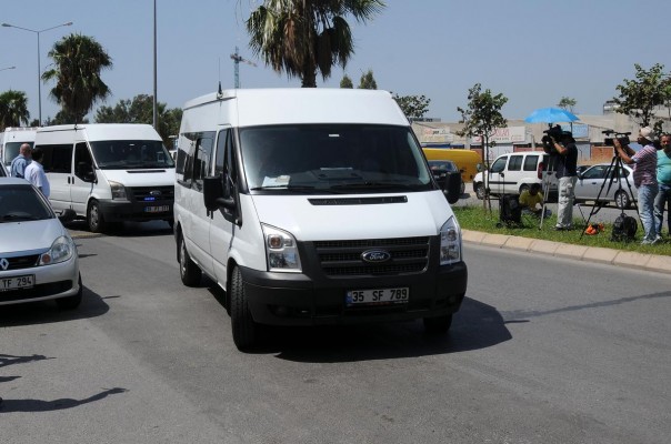 İzmir'deki cemaat operasyonunda 5 polis daha tutuklandı 1 izmir cemaat operasyonu