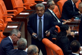 Kamer Genç Cumhurbaşkanı adayı / Son Dakika 1 kamer genc biber gazi
