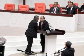 Muharrem İnce: Yüreğin varsa o kürsüden beni indir! 1 kamer genc salim uslu
