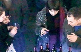 Kanyon AVM'de çocuklara içki servisi! TAPDK suç duyurusunda bulundu 1 kanyon icki
